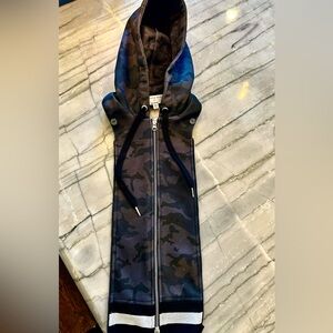 Veronica Beard Dickey, Black and Gray Camo, OS